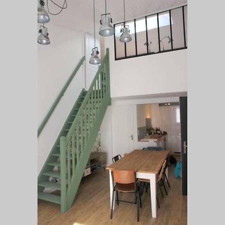 Superbe Duplex De 70M2 Avec 2 Chambres En Hyper Centre Au Calme Sur Cour Classe 3 Etoiles Avec Parking En Option La Rochelle  Dış mekan fotoğraf