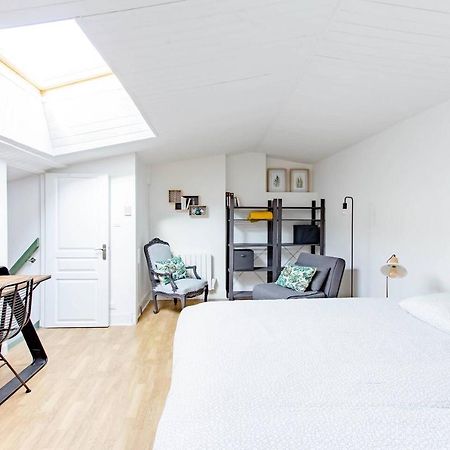 Superbe Duplex De 70M2 Avec 2 Chambres En Hyper Centre Au Calme Sur Cour Classe 3 Etoiles Avec Parking En Option La Rochelle  Dış mekan fotoğraf