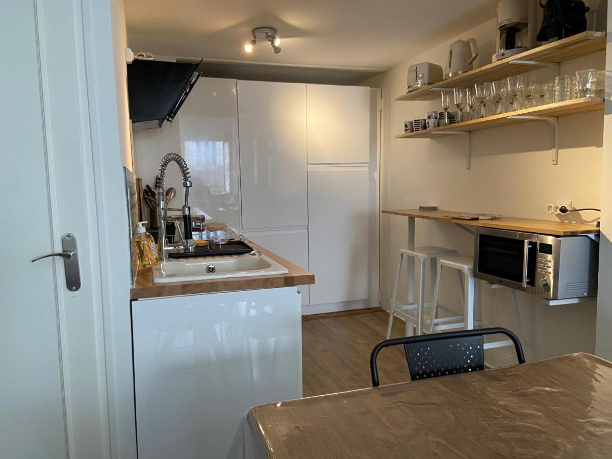 Superbe Duplex De 70M2 Avec 2 Chambres En Hyper Centre Au Calme Sur Cour Classe 3 Etoiles Avec Parking En Option La Rochelle  Dış mekan fotoğraf